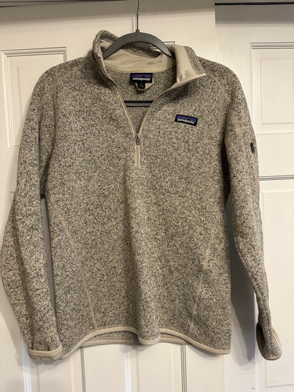 Patagonia women’s Heathered Cream Zip-Up Fleece Pullover